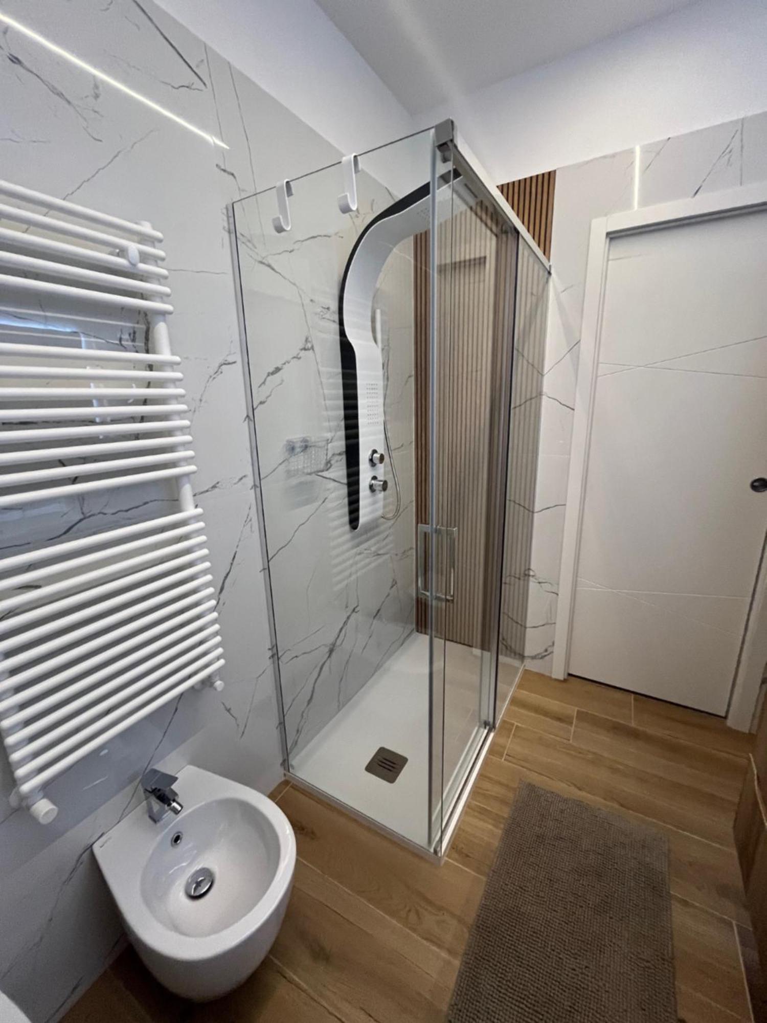 Pollyhouse Apartment โรม ภายนอก รูปภาพ